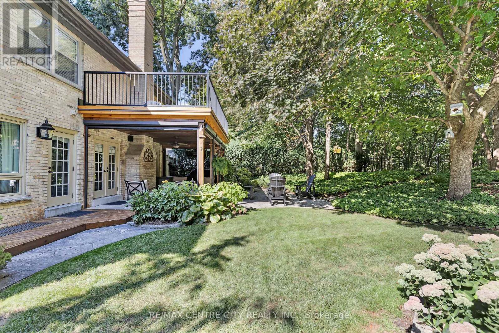 129 Wychwood Place, London North, Ontario  N6G 1S7 - Photo 39 - X12339106
