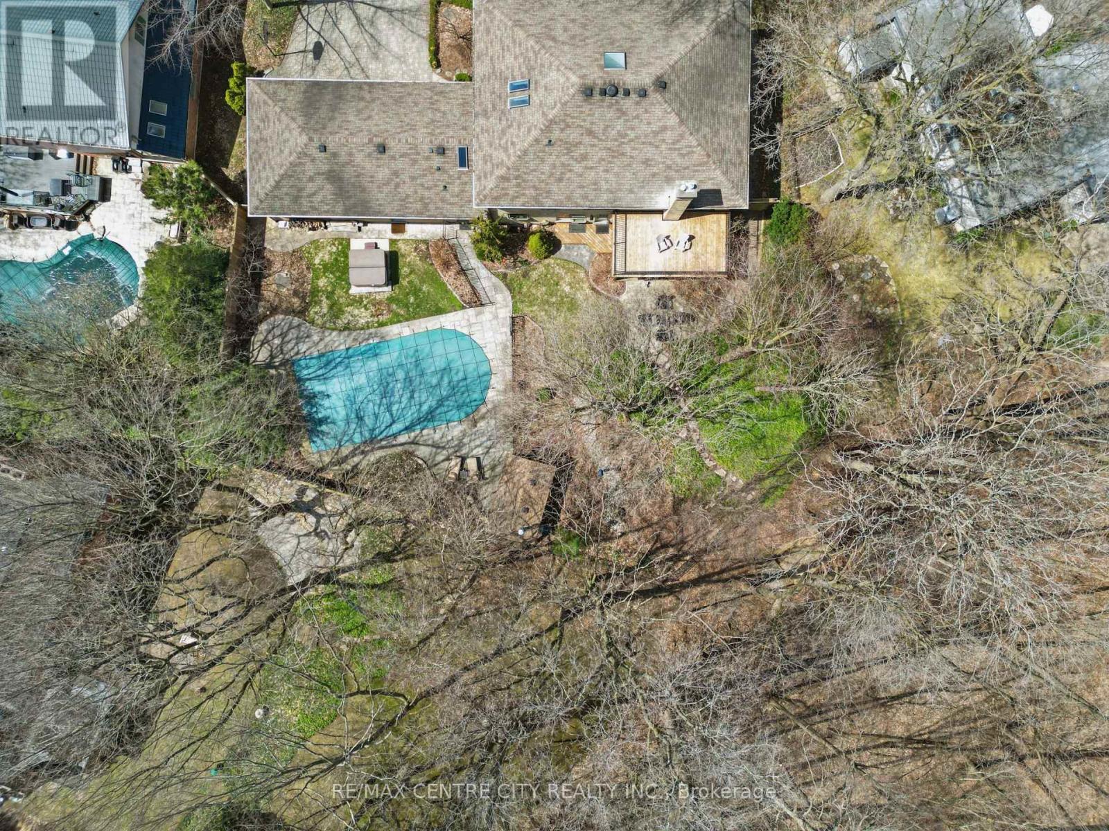 129 Wychwood Place, London North, Ontario  N6G 1S7 - Photo 46 - X12339106