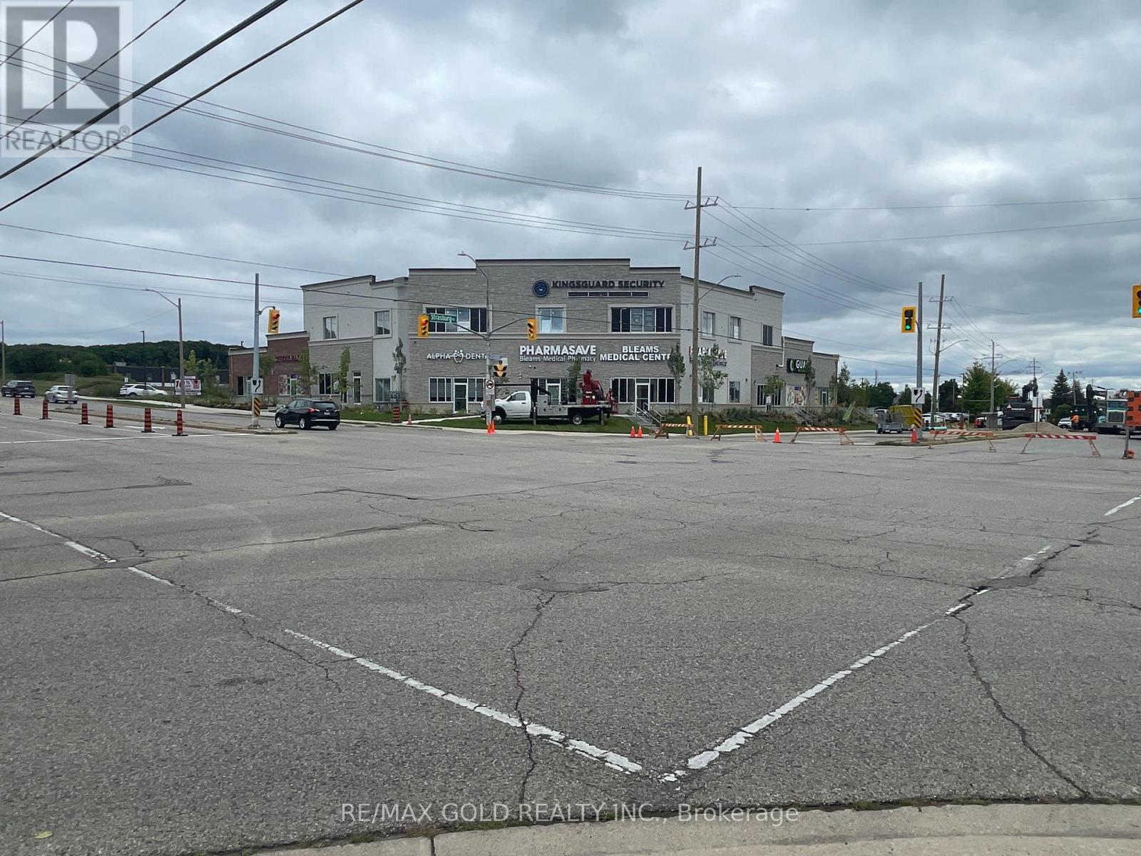 9 - 1241 Strasburg Road, Kitchener, Ontario  N2R 1S6 - Photo 7 - X12260783