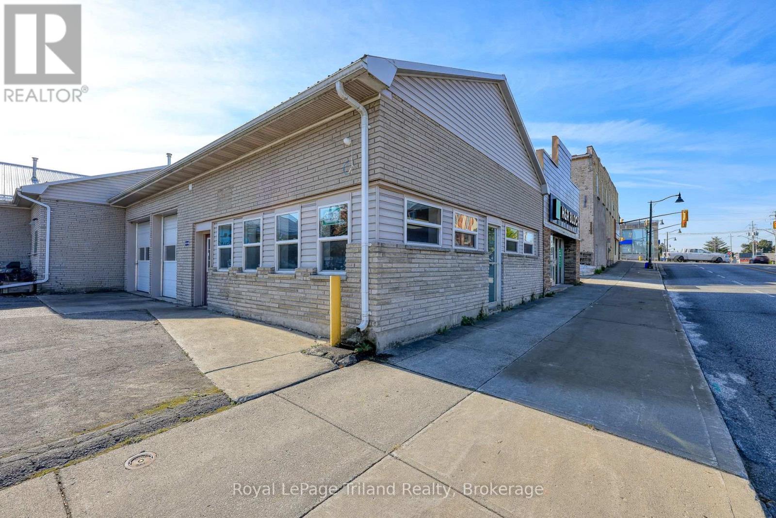 22 Charles Street East Street E, Ingersoll, Ontario  N5C 1J4 - Photo 28 - X12098201
