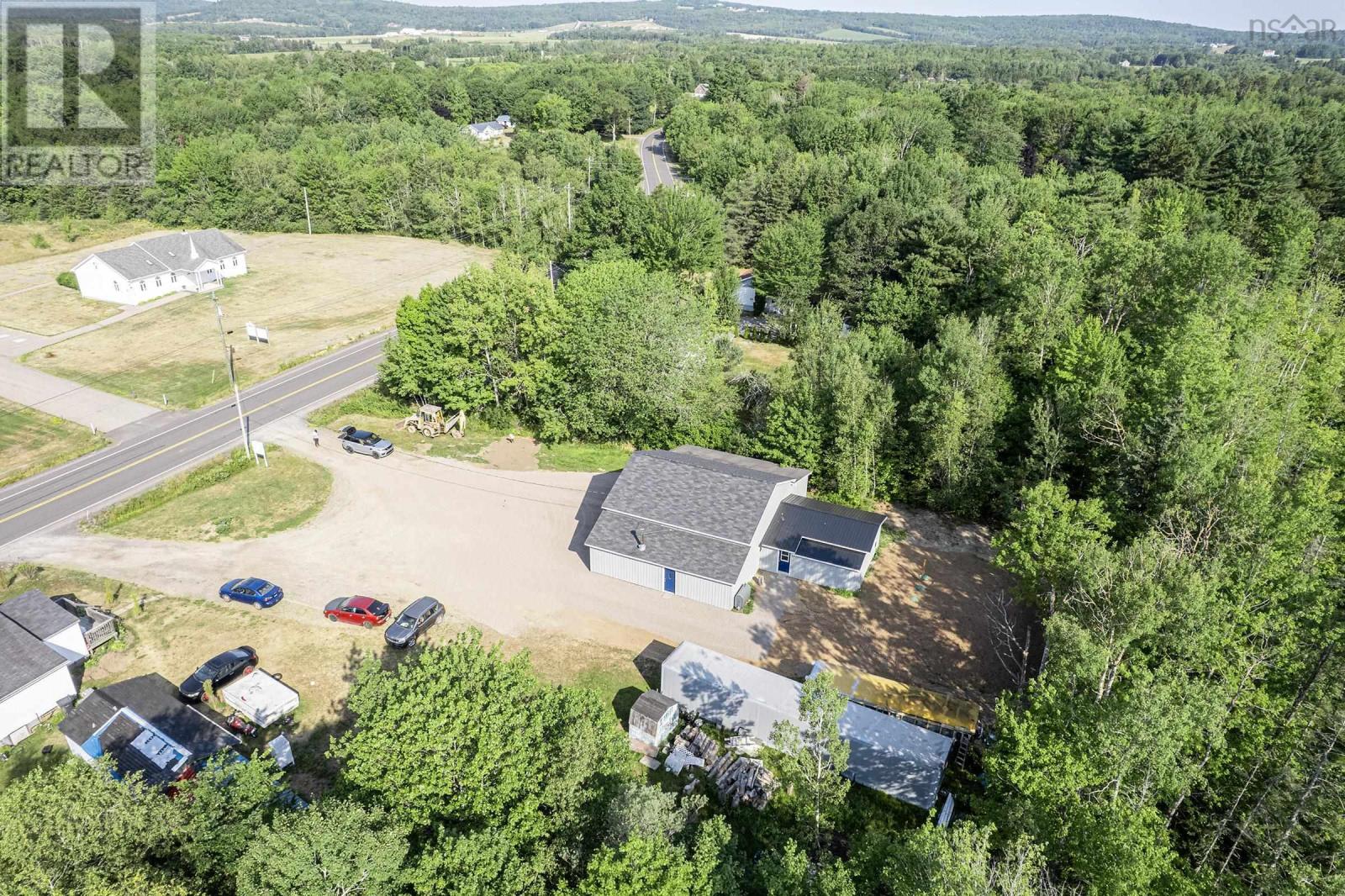 62 Victoria Road, Wilmot, Nova Scotia  B0P 1W0 - Photo 4 - 202520329