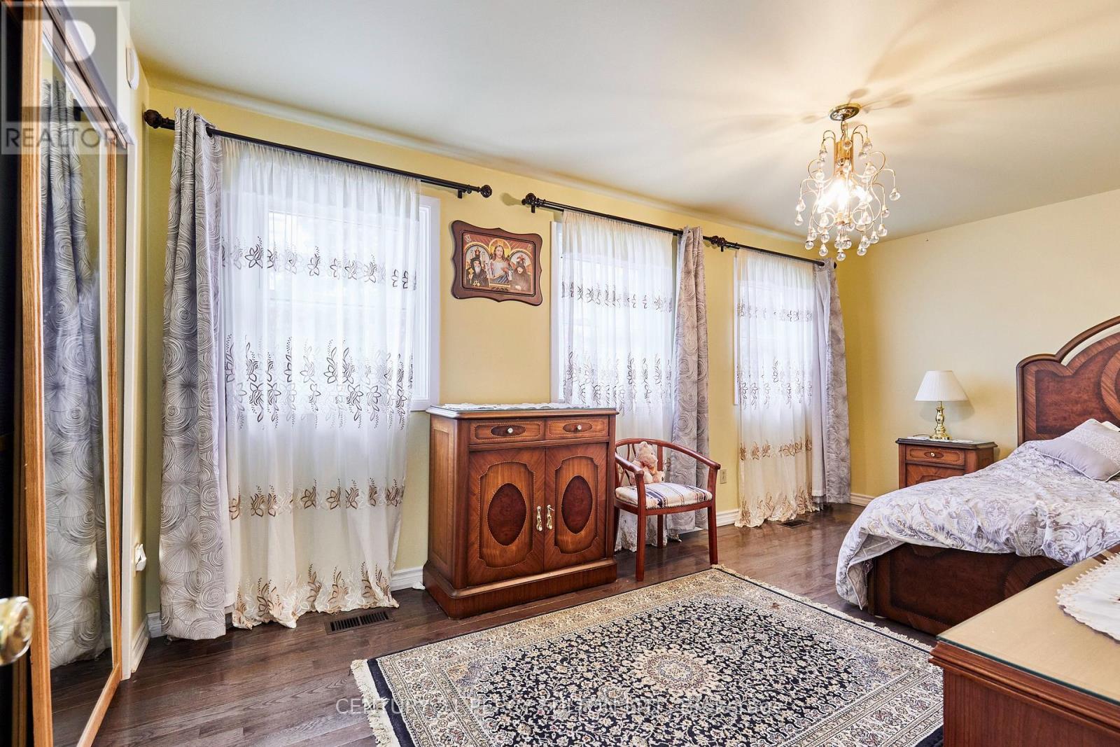 40 Farmview Crescent, Toronto, Ontario  M2J 1G4 - Photo 30 - C12338971