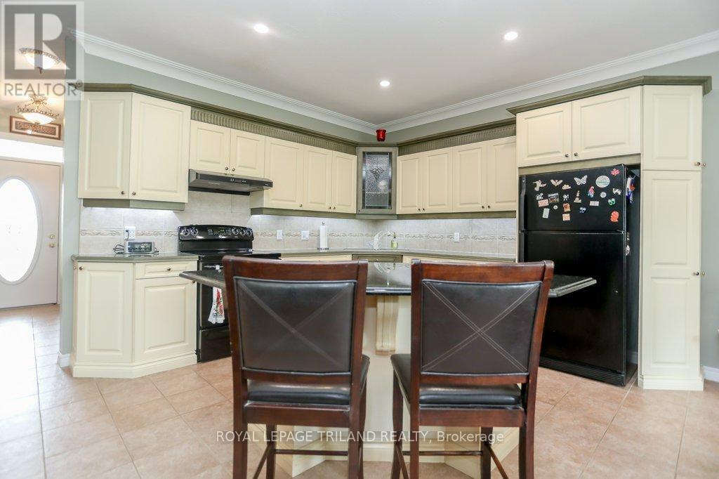 14 Poplar Street, Dutton/dunwich, Ontario  N0L 2M0 - Photo 27 - X12326902
