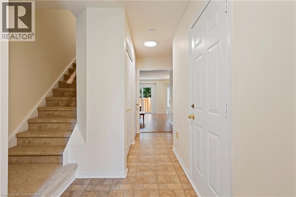 1310 Upper Wentworth Street Unit# 7, Hamilton, Ontario  L9A 5J3 - Photo 6 - 40759337