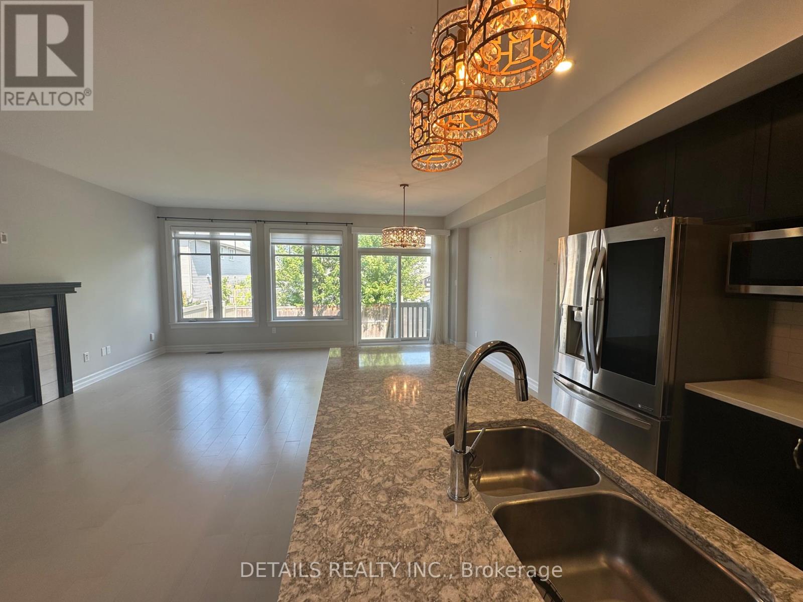 Property at 690 VIVERA PLACE image 3