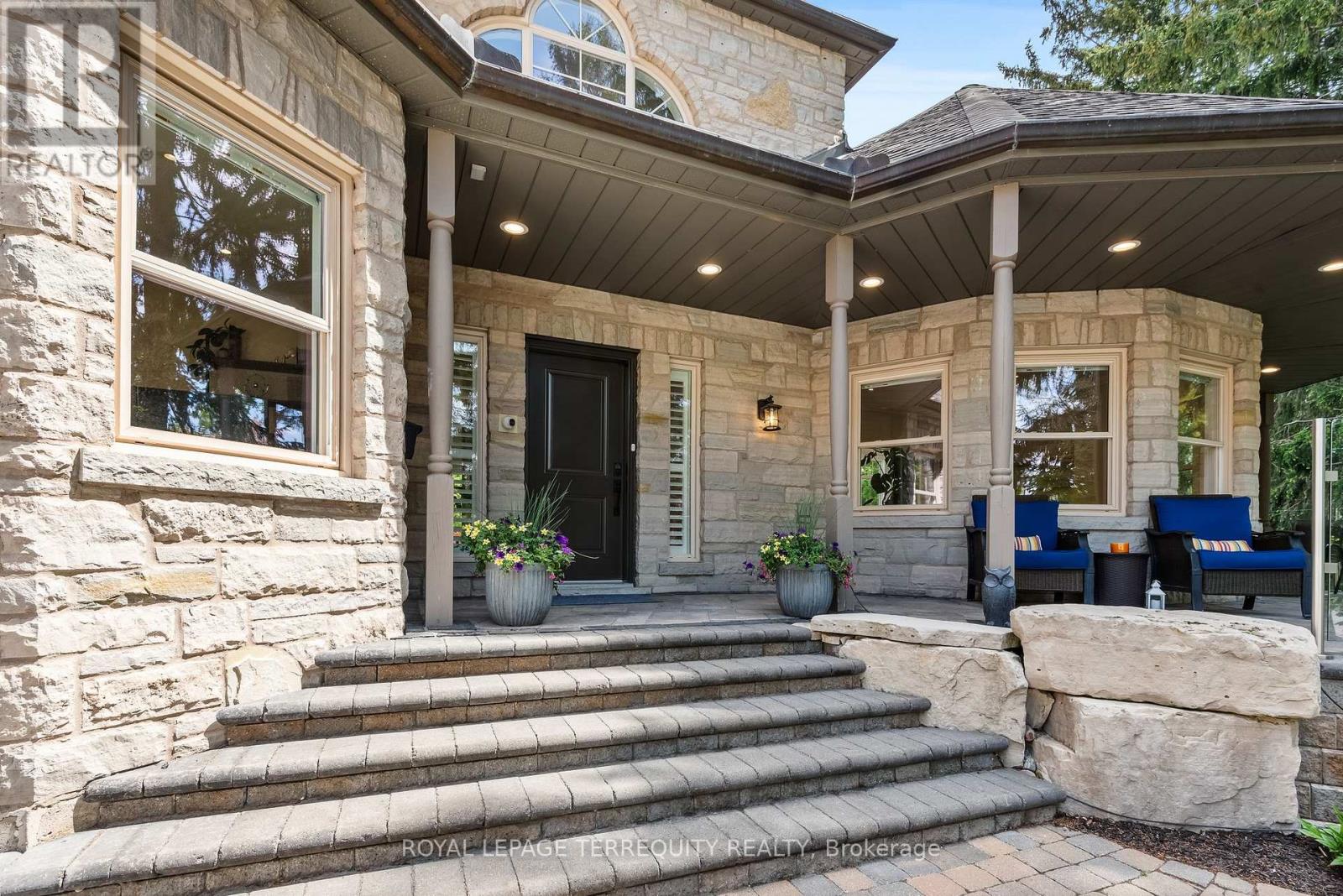 Property at 507 ROUGEMOUNT DRIVE image 5