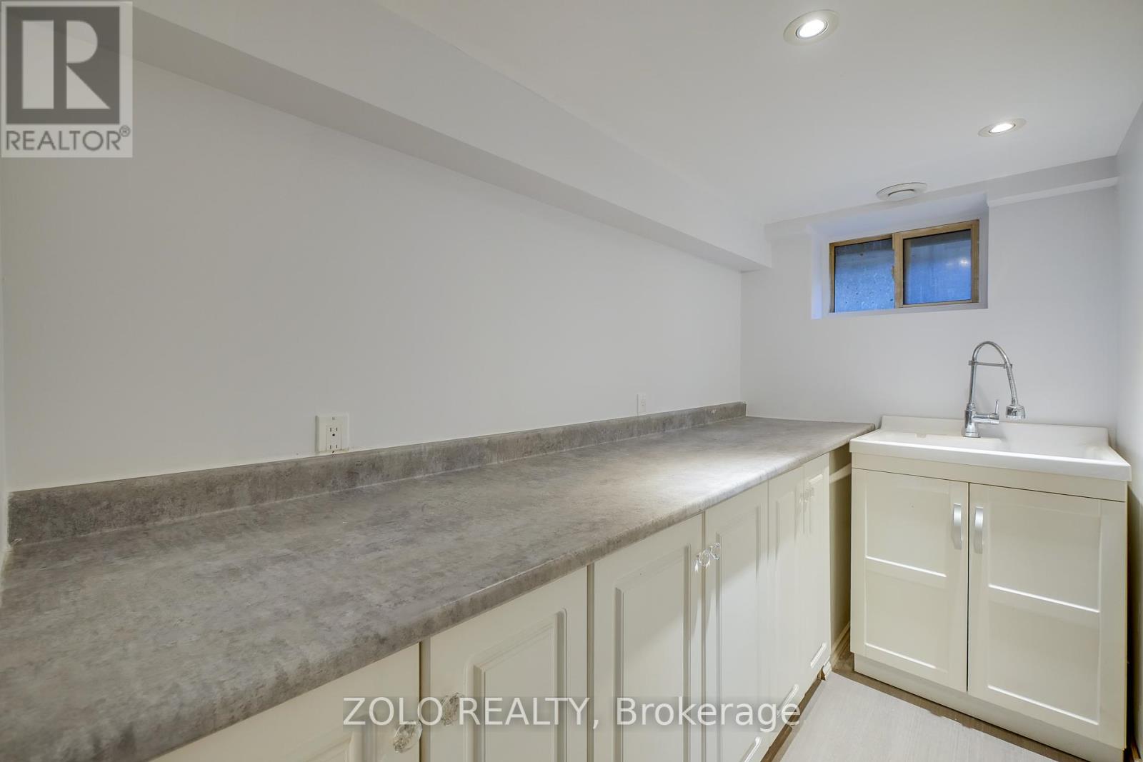 8 Crewe Avenue, Toronto, Ontario M4C 2J1 - Photo 15 - E12339017