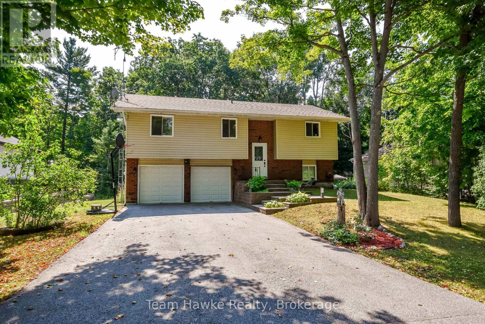 40 St. Laurent Boulevard, Tiny, Ontario  L9M 0J2 - Photo 1 - S12339097