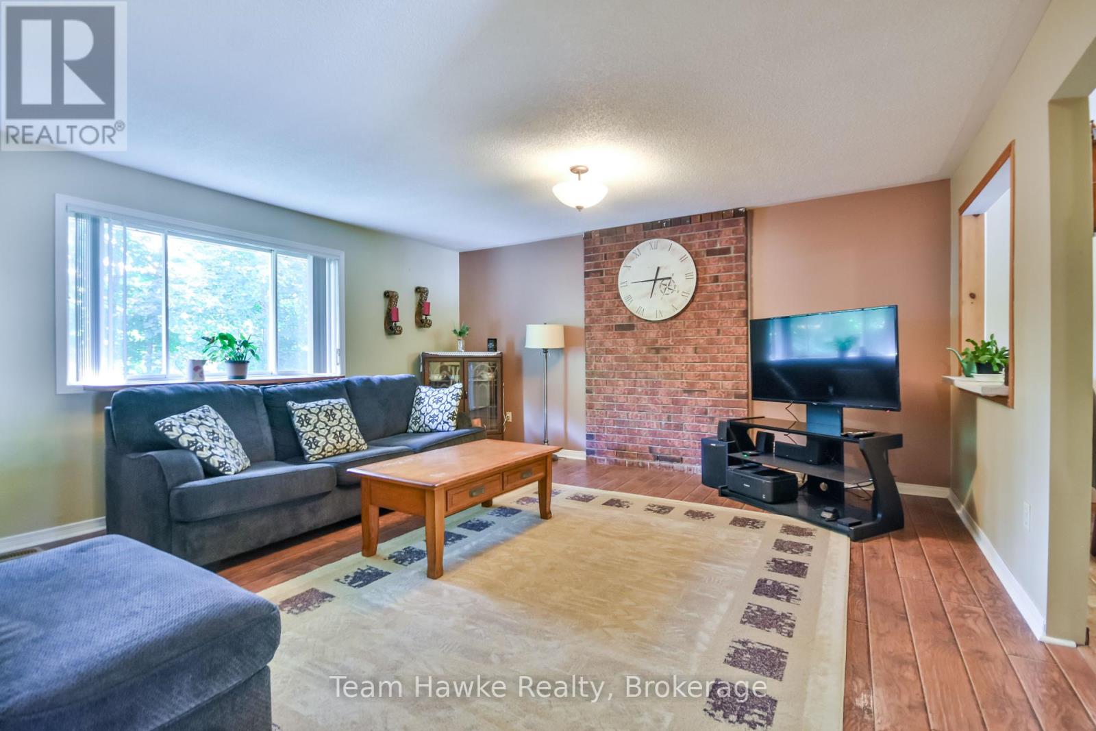 40 St. Laurent Boulevard, Tiny, Ontario  L9M 0J2 - Photo 7 - S12339097