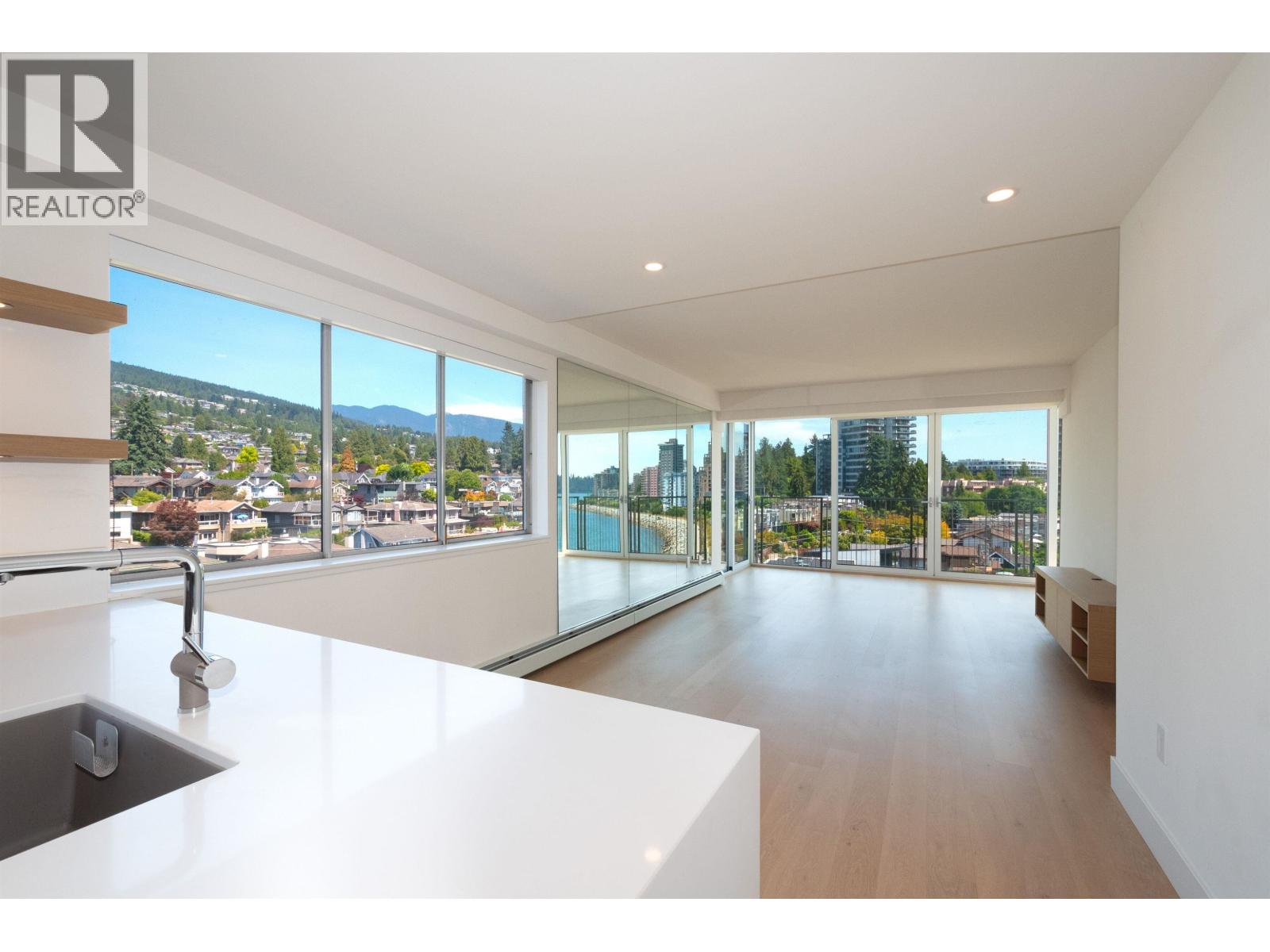 708 150 24th Street, West Vancouver, British Columbia  V7V 4G8 - Photo 7 - R3033438