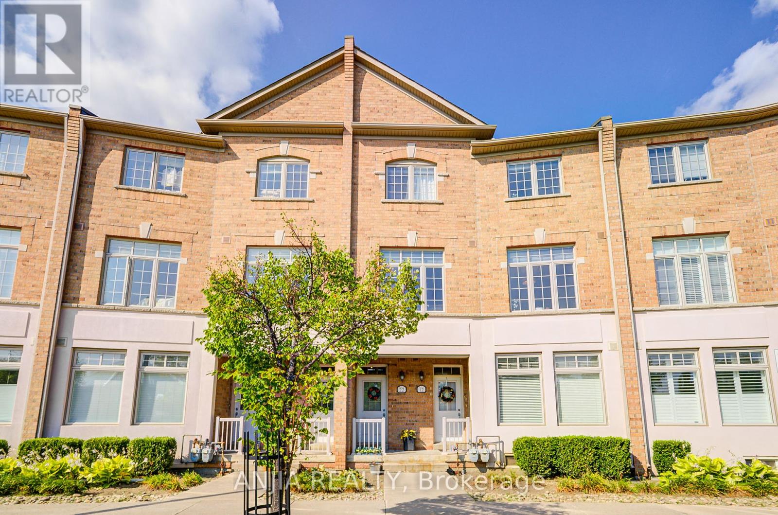 Property at 22 - 30 GREENSBOROUGH VILLAGE CIRCLE image 1
