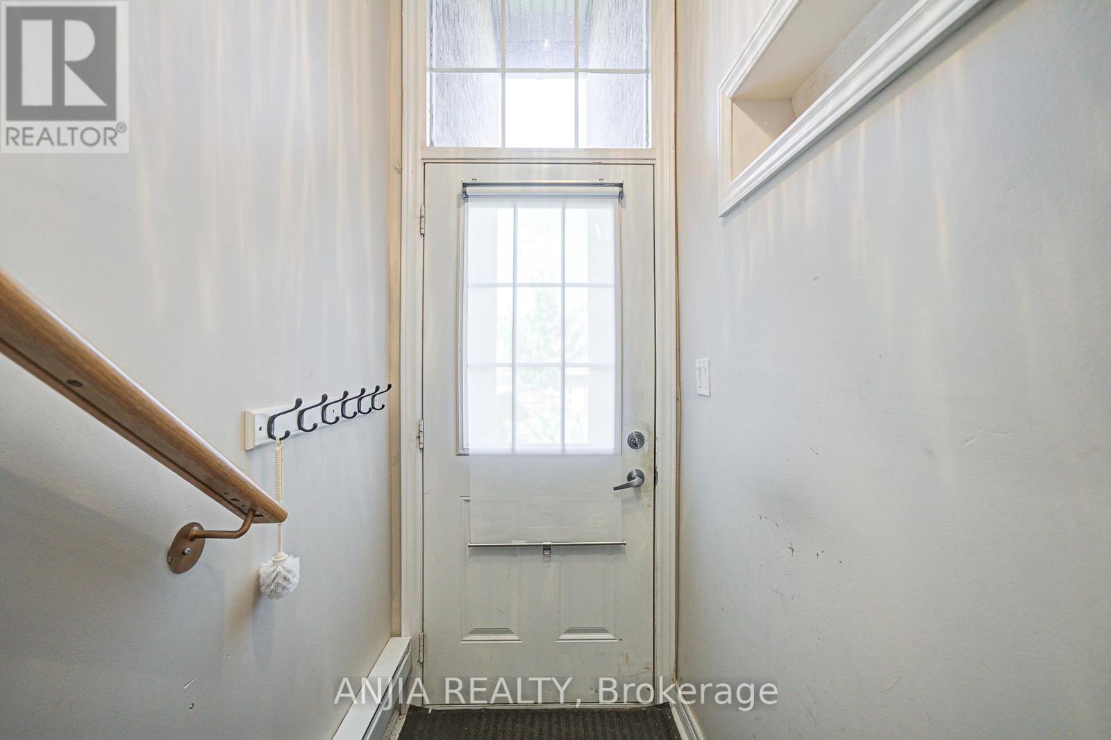 Property at 22 - 30 GREENSBOROUGH VILLAGE CIRCLE image 5