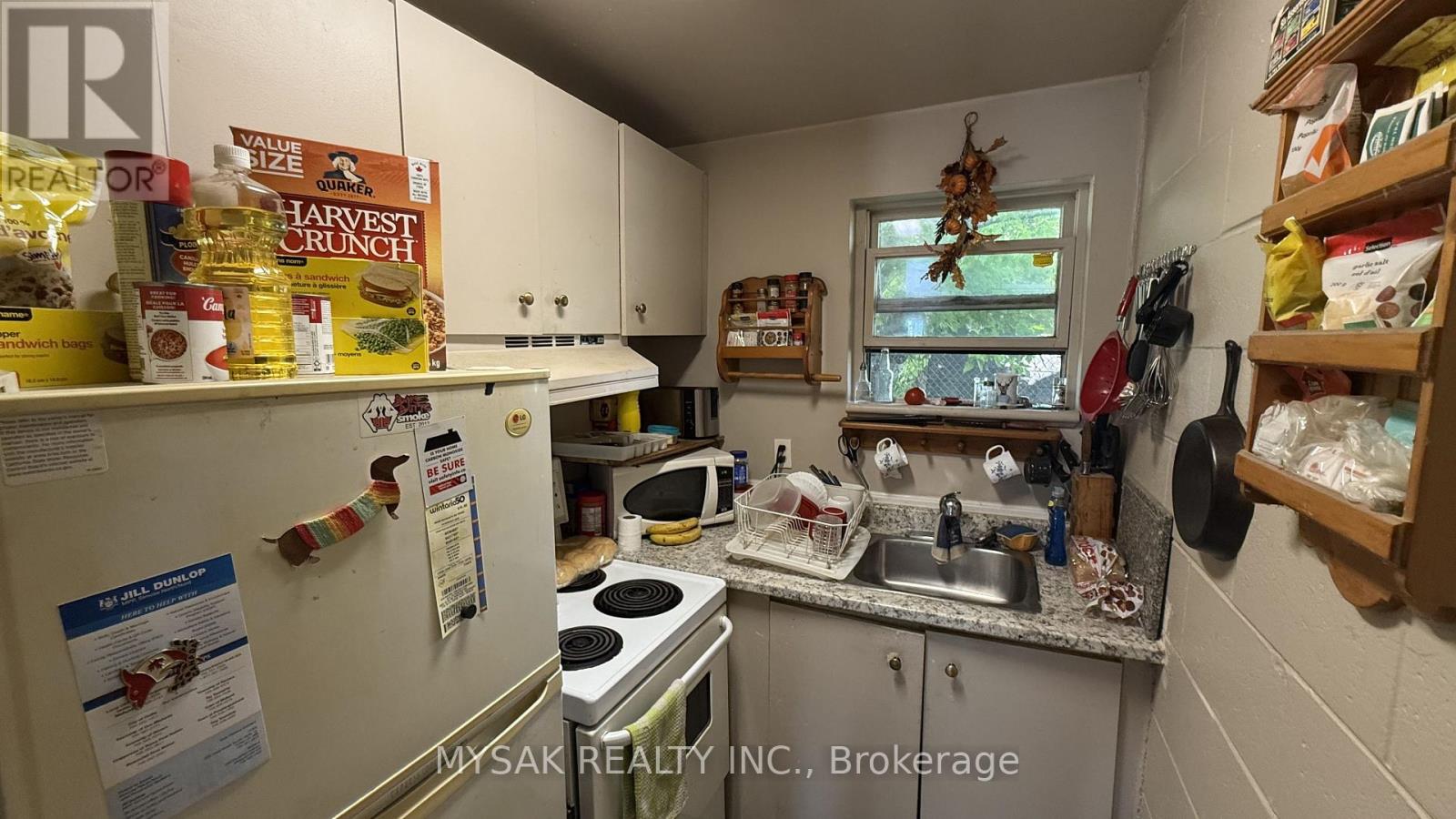 560 West Street, Orillia, Ontario  L3V 5H6 - Photo 13 - S12338961