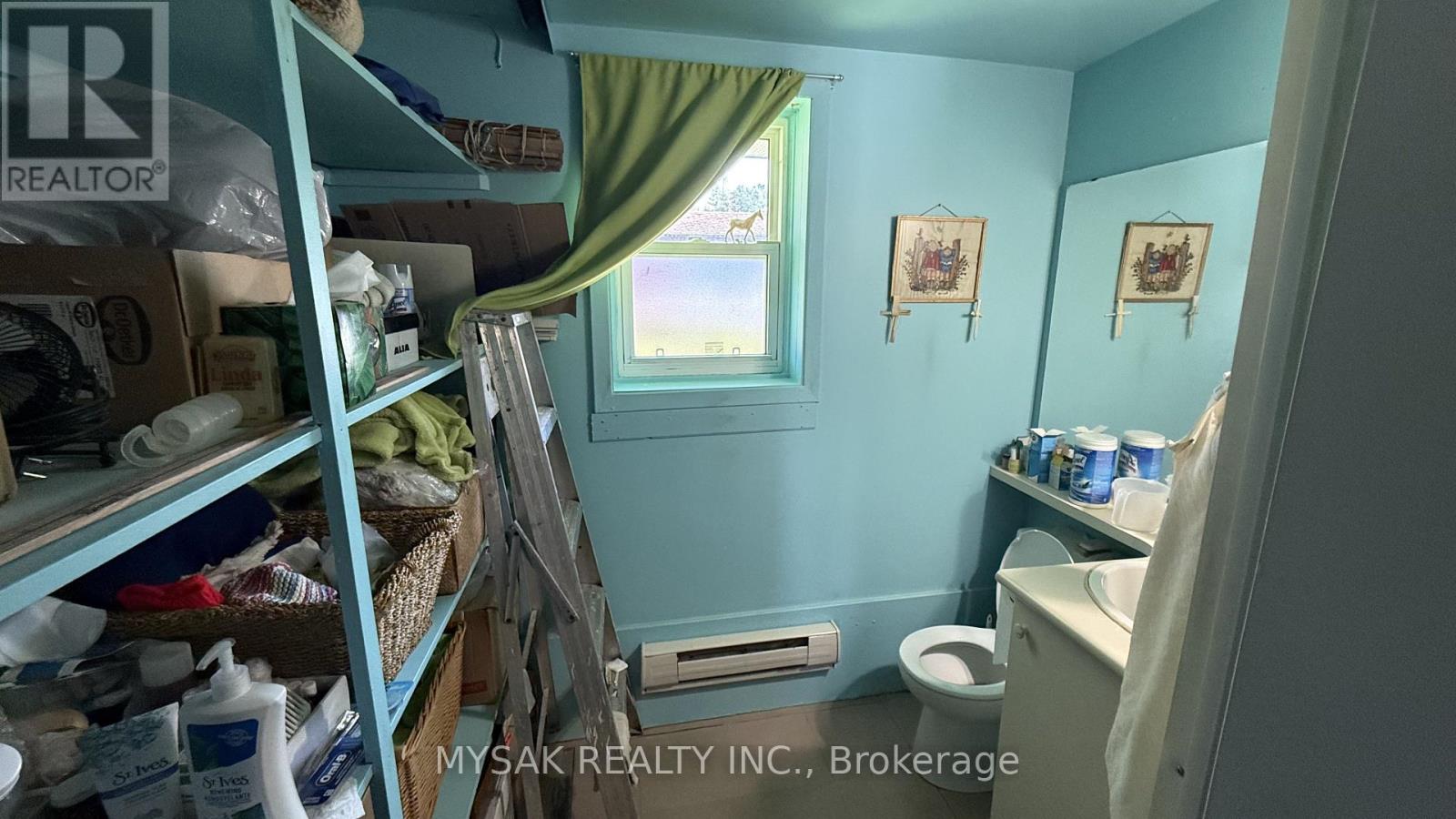 560 West Street, Orillia, Ontario  L3V 5H6 - Photo 8 - S12338961