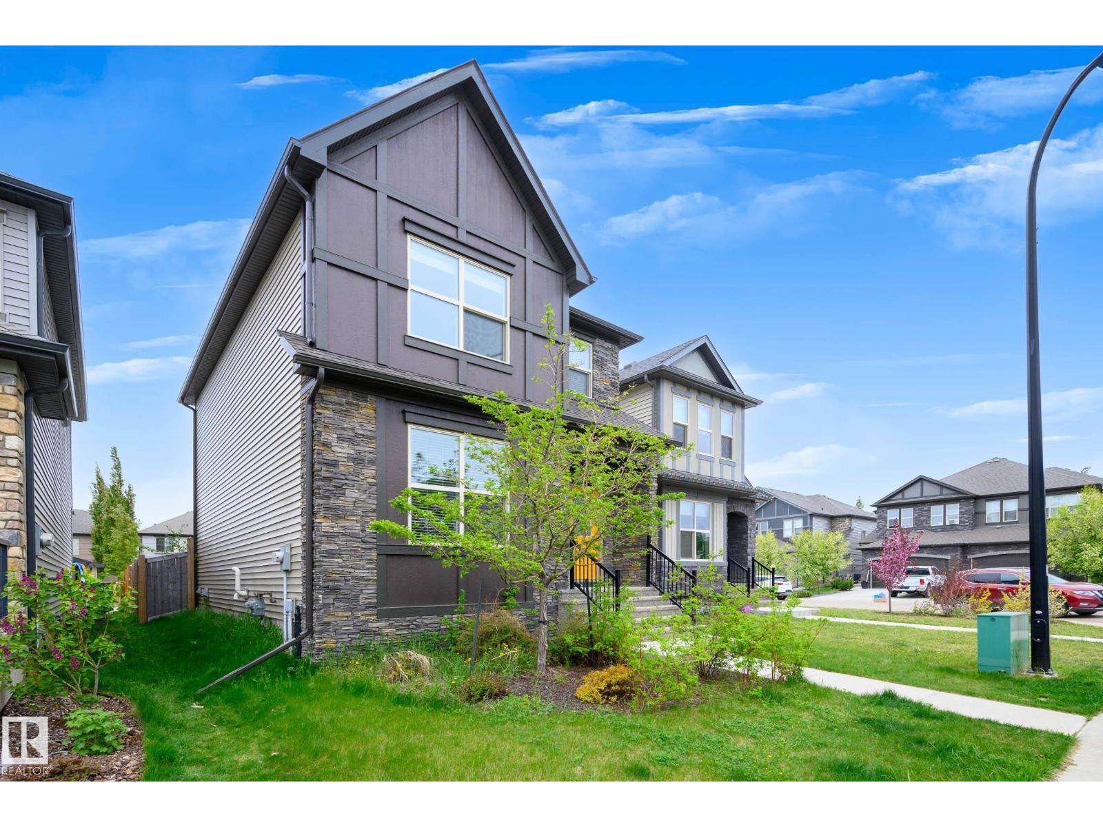 30 Greenbury Mr, Spruce Grove, Alberta  T7X 0M1 - Photo 3 - E4452501