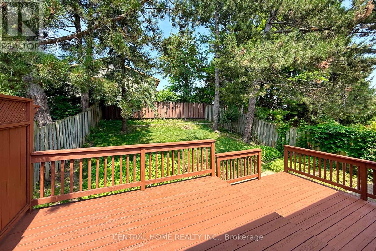 92 Pinemeadow Crescent, Waterloo, Ontario  N2T 1A7 - Photo 26 - X12336007