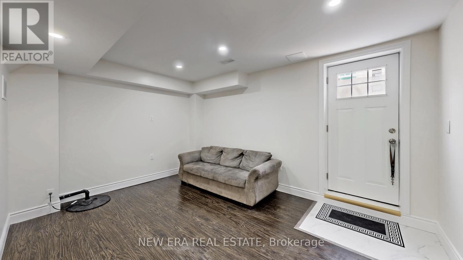 26 Openbay Gardens, Brampton, Ontario  L6R 0V4 - Photo 36 - W12339041