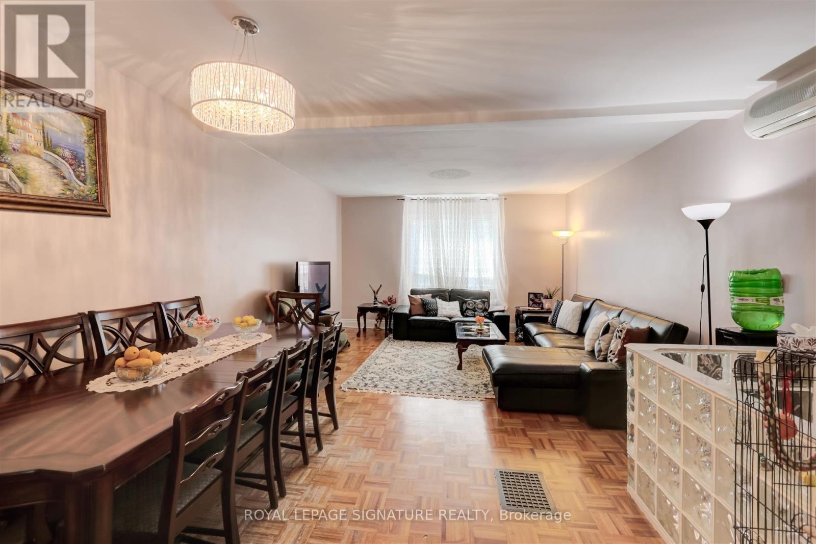 3142 Dundas Street W, Toronto, Ontario  M6P 2A1 - Photo 5 - W12339045