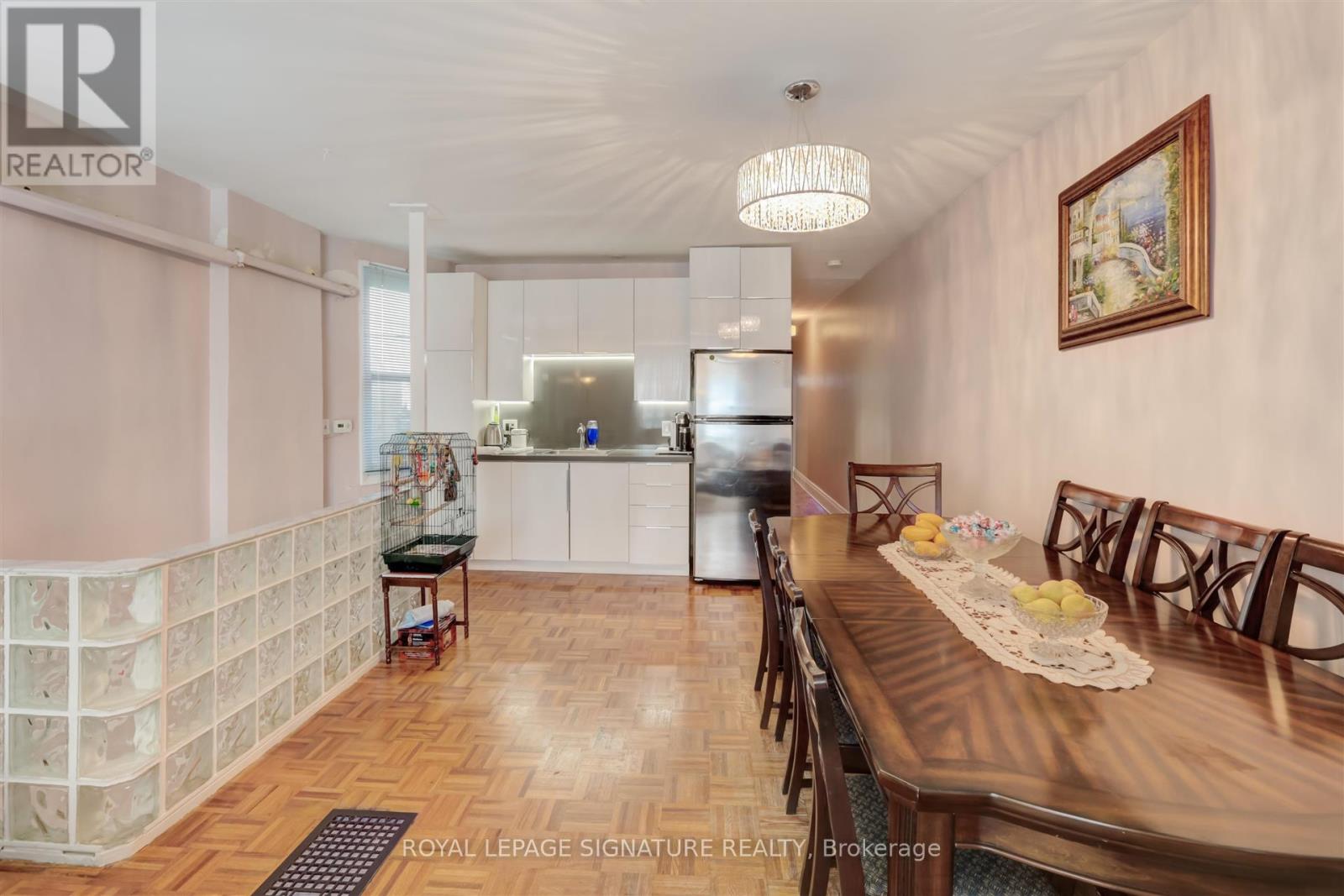 3142 Dundas Street W, Toronto, Ontario  M6P 2A1 - Photo 7 - W12339045