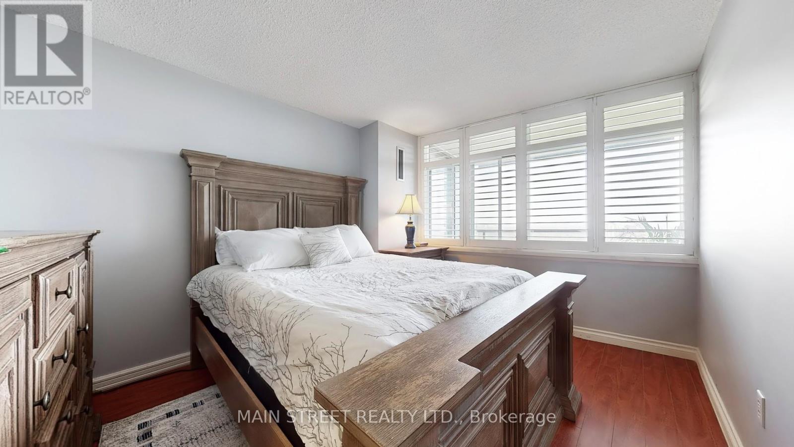 2502 - 3100 Kirwin Avenue, Mississauga, Ontario  L5A 3S6 - Photo 20 - W12339046