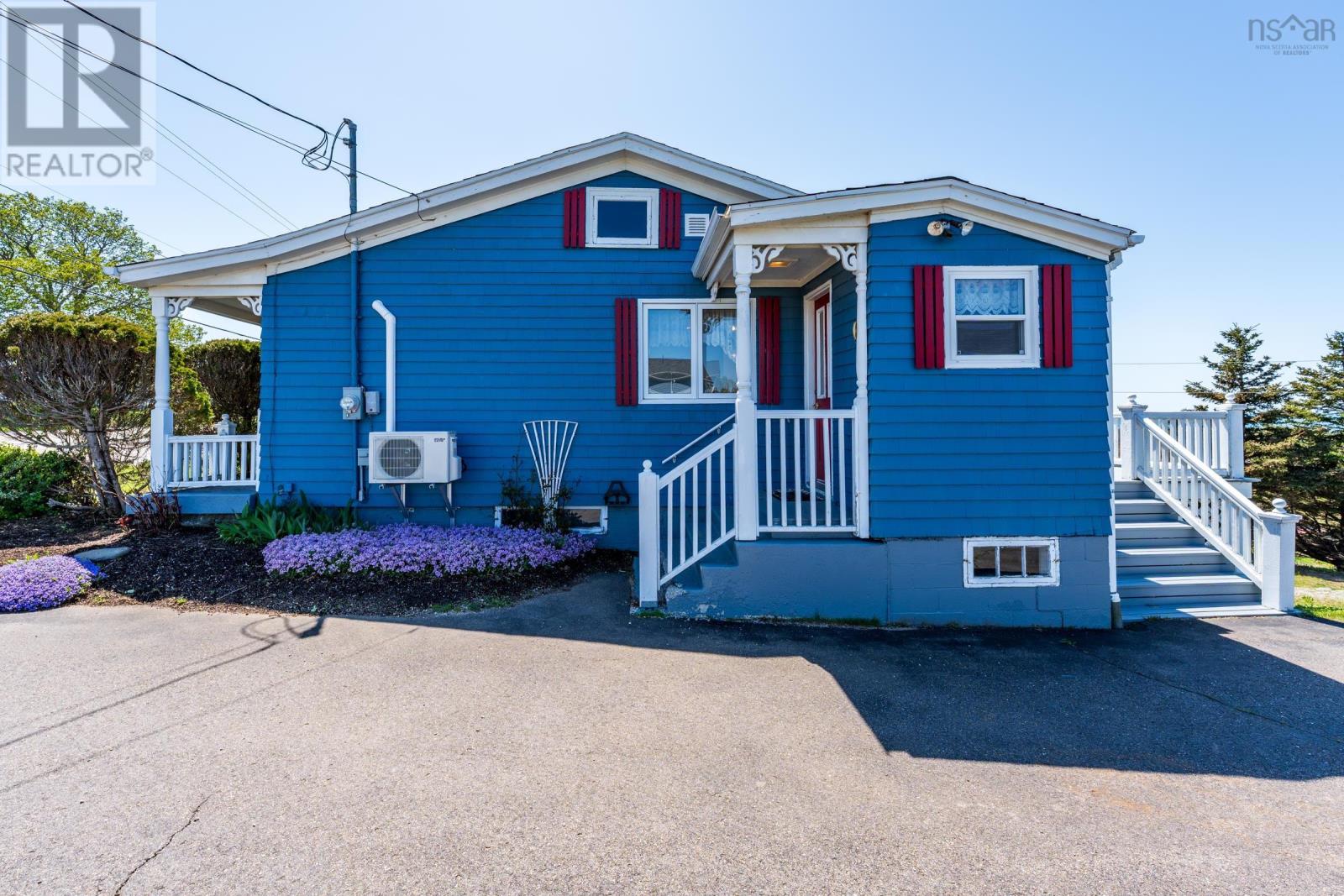 8585 Highway 1, Meteghan Centre, Nova Scotia  B0W 2K0 - Photo 4 - 202510652
