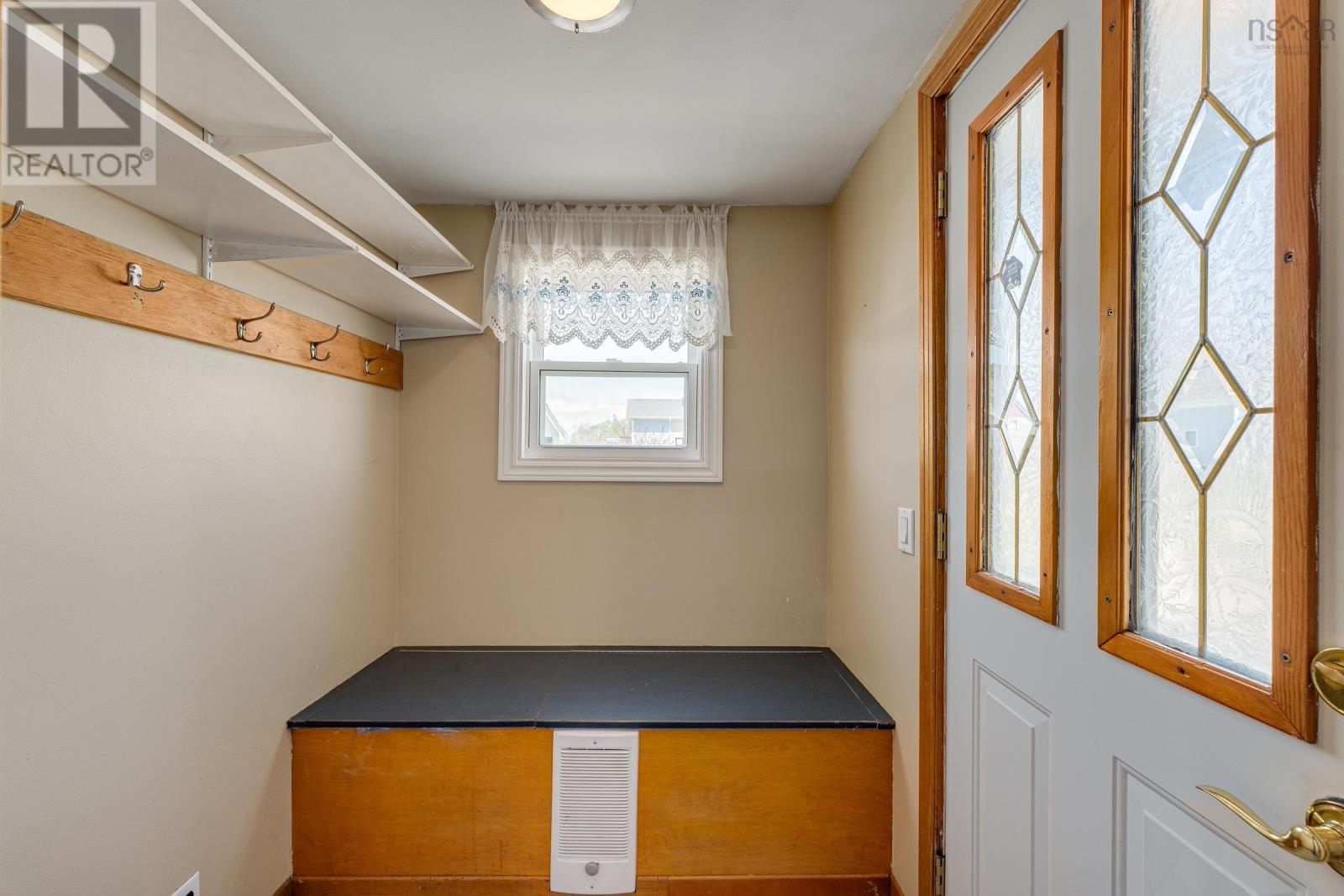 8585 Highway 1, Meteghan Centre, Nova Scotia  B0W 2K0 - Photo 6 - 202510652