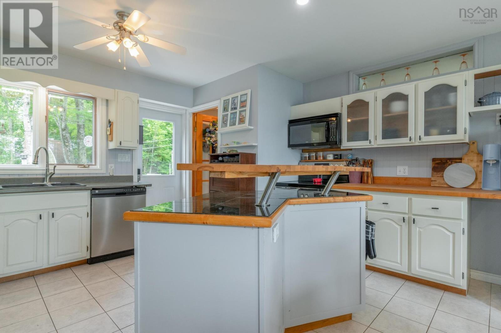 183 Lakewood Drive, Shortts Lake, Nova Scotia  B0M 1C0 - Photo 15 - 202516914