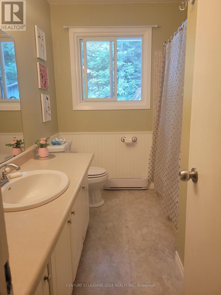 19 Forest Hill Road, Bancroft, Ontario  K0L 1C0 - Photo 14 - X12339047