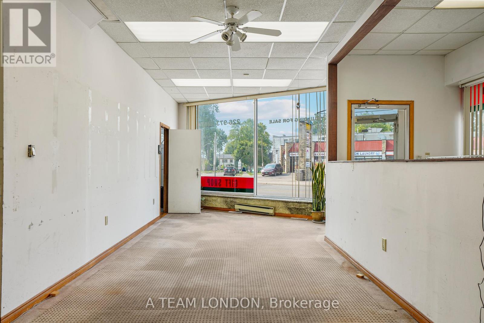 366 Hamilton Road, London East, Ontario  N5Z 1R5 - Photo 11 - X12339162