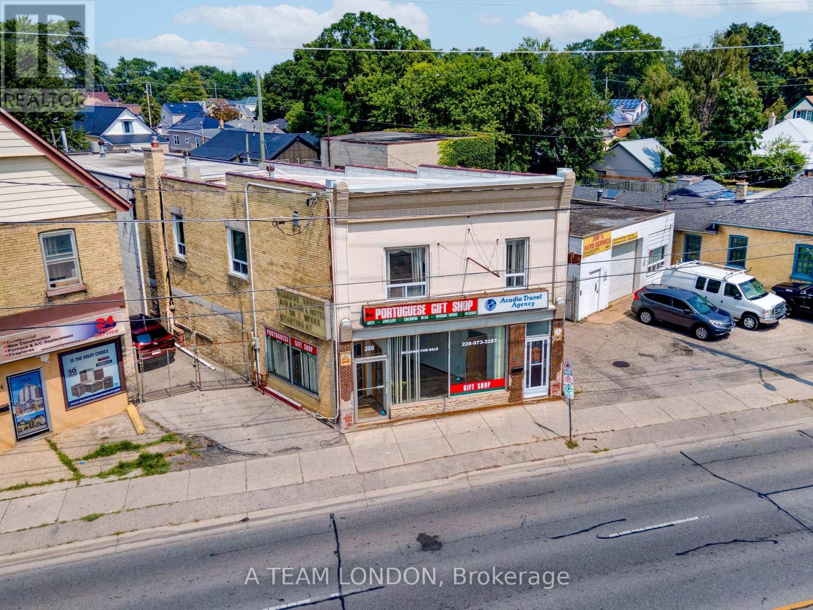 366 Hamilton Road, London East, Ontario  N5Z 1R5 - Photo 4 - X12339162