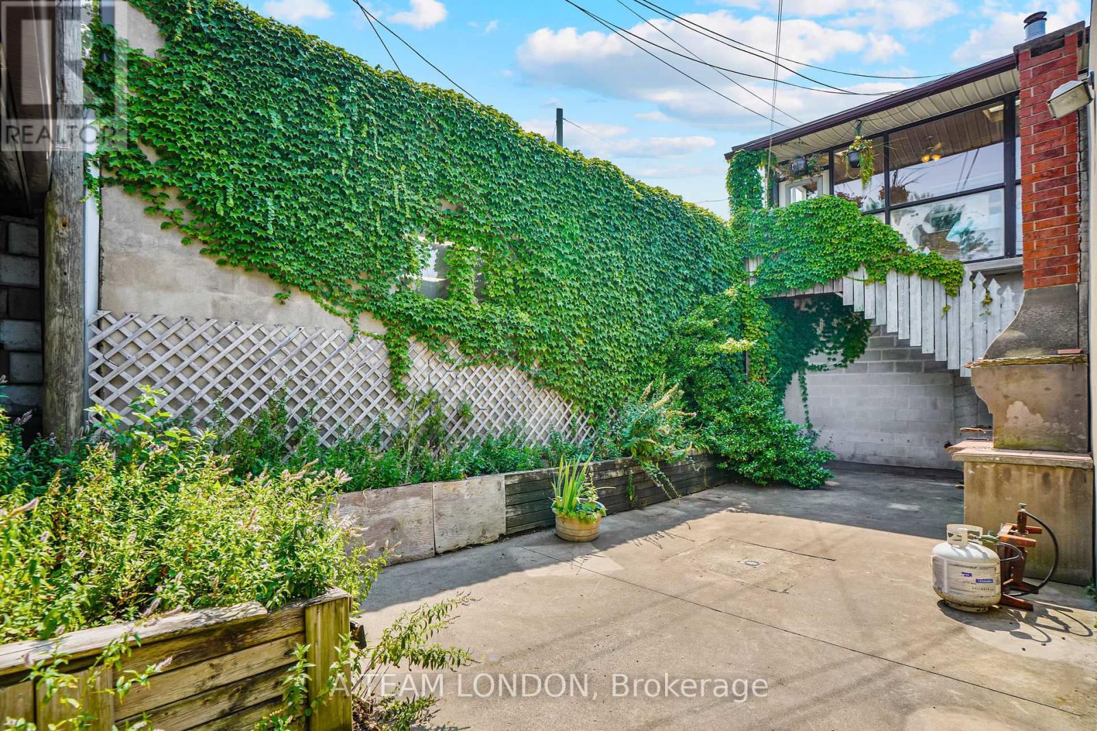 366 Hamilton Road, London East, Ontario  N5Z 1R5 - Photo 46 - X12339162