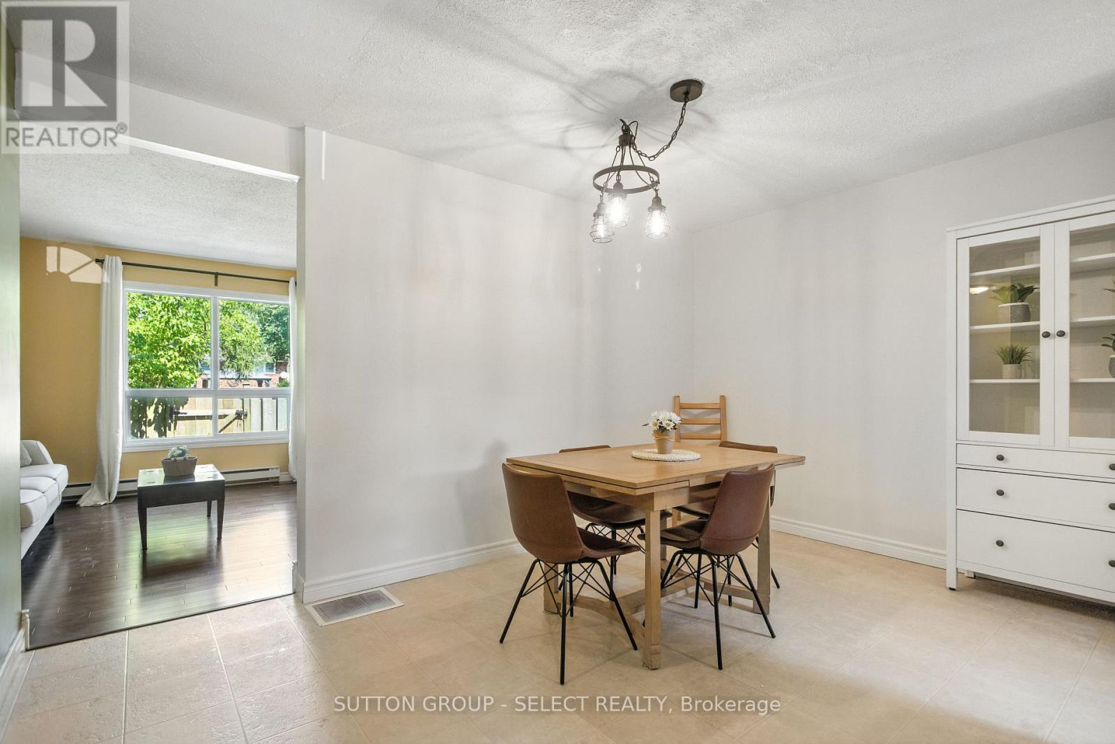 121 - 166 Southdale Road W, London South, Ontario  N6J 2J1 - Photo 6 - X12339208