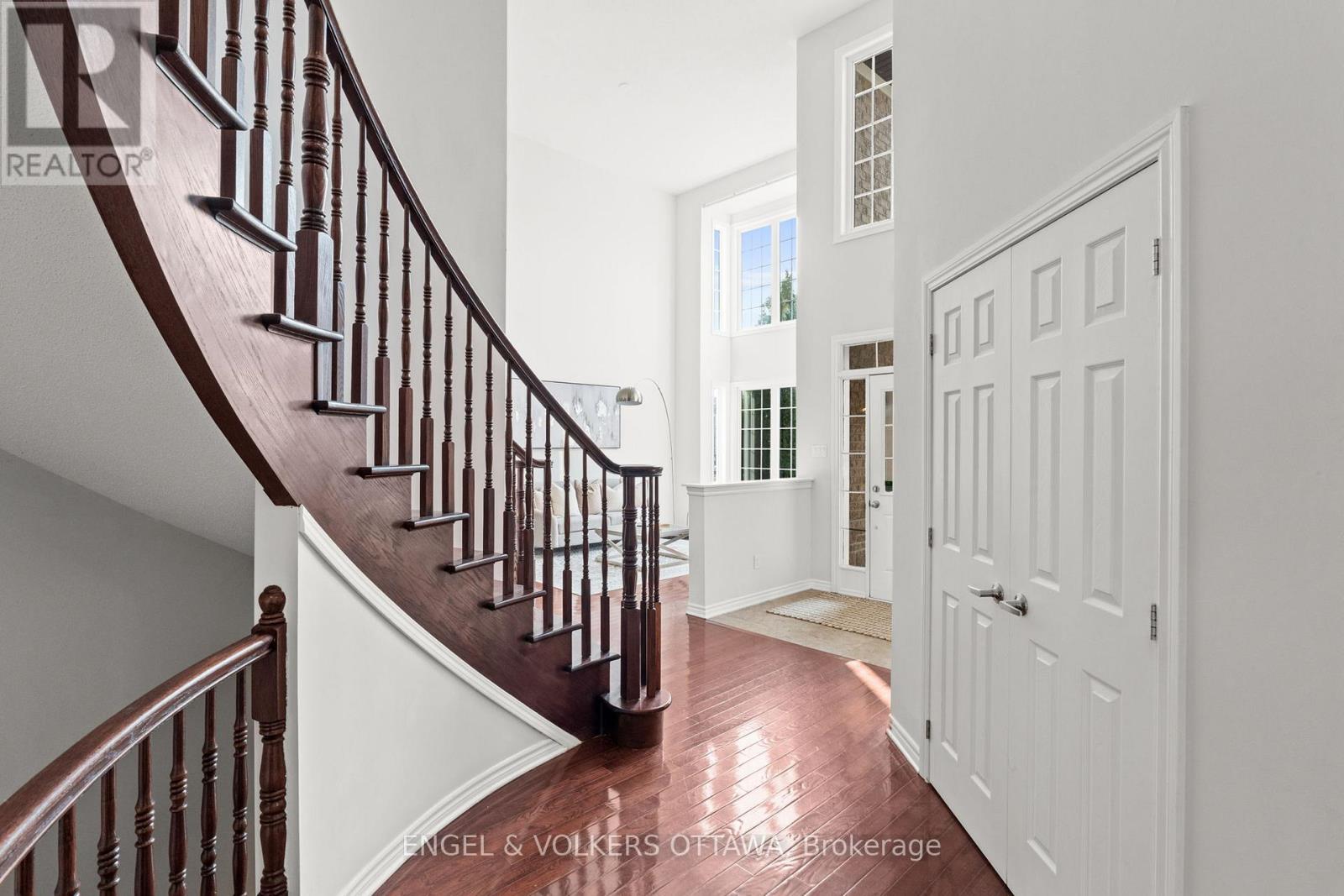 531 Bretby Crescent, Ottawa, Ontario  K2J 5P9 - Photo 17 - X12339155