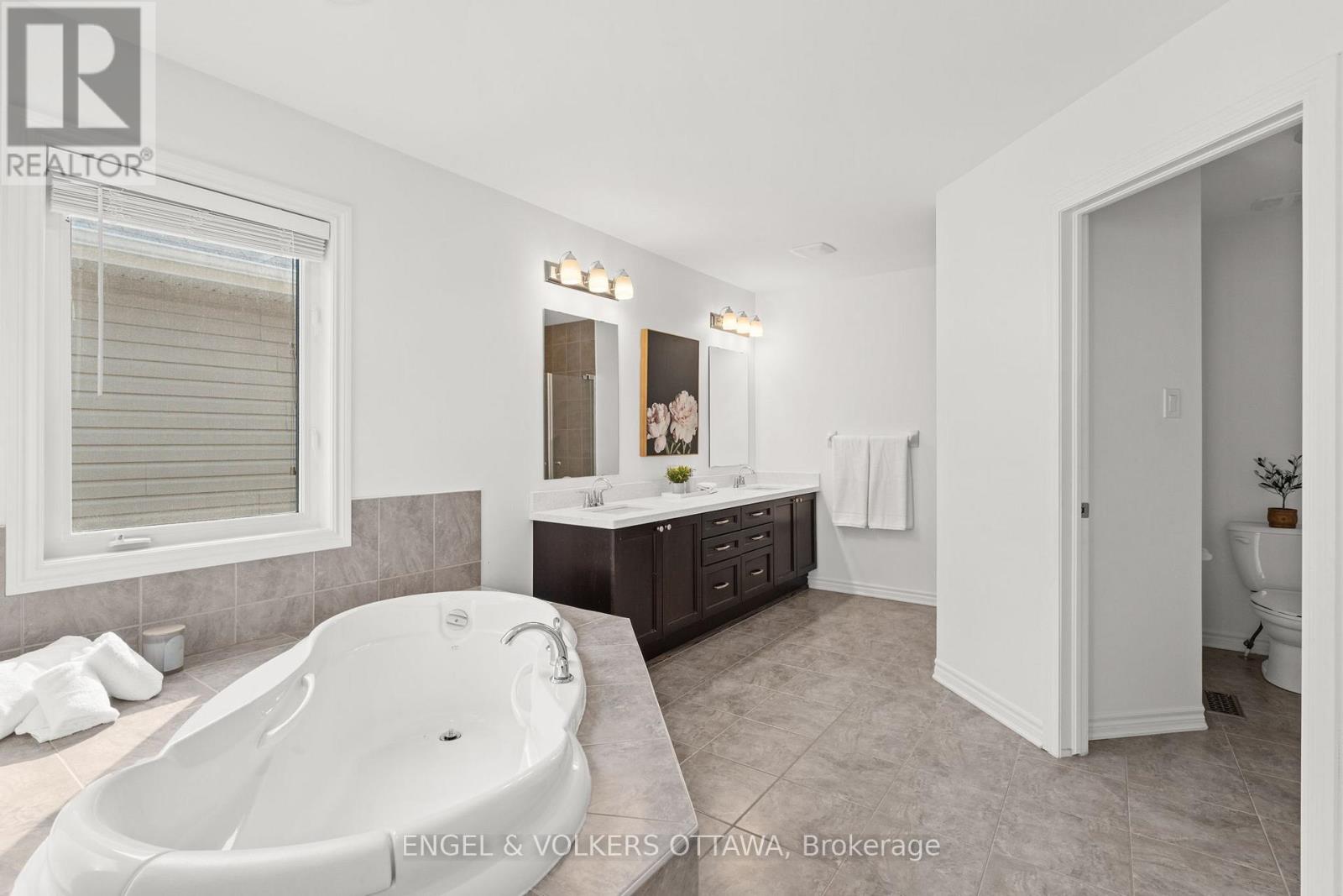 531 Bretby Crescent, Ottawa, Ontario  K2J 5P9 - Photo 20 - X12339155