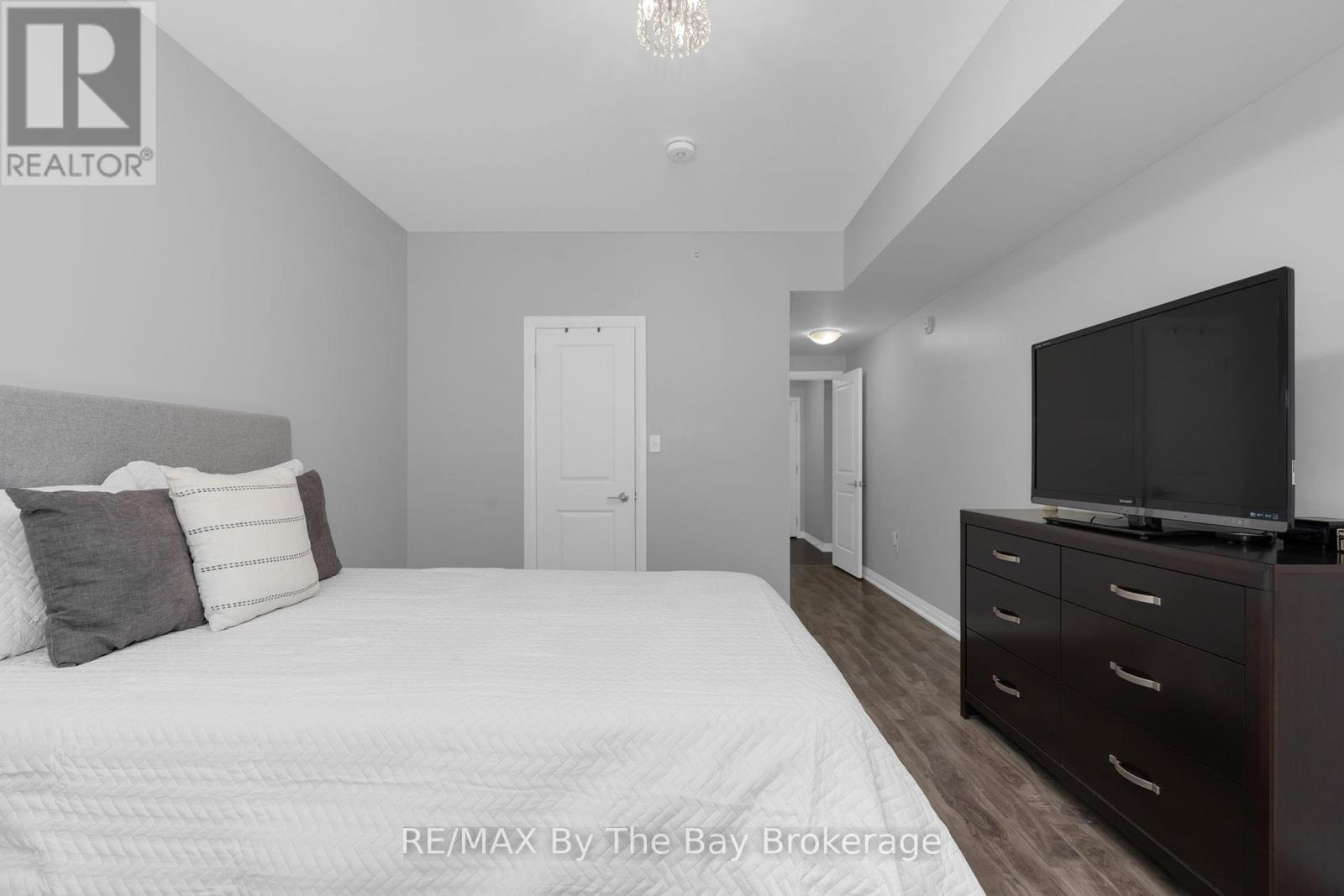 309 - 300 Essa Road, Barrie, Ontario  L9J 0B9 - Photo 16 - S12339178
