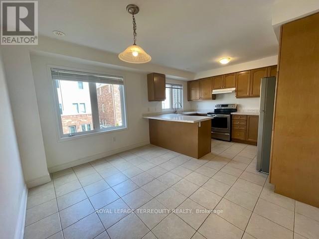11 Signature Lane, Brampton (Northwest Brampton), Ontario  L7A 0T2 - Photo 13 - W12339088