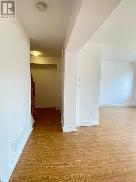 11 Signature Lane, Brampton (Northwest Brampton), Ontario  L7A 0T2 - Photo 21 - W12339088