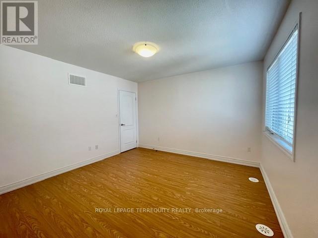 11 Signature Lane, Brampton (Northwest Brampton), Ontario  L7A 0T2 - Photo 27 - W12339088