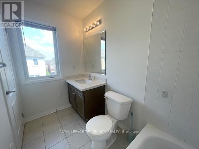 11 Signature Lane, Brampton (Northwest Brampton), Ontario  L7A 0T2 - Photo 28 - W12339088