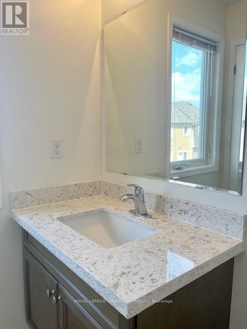 11 Signature Lane, Brampton (Northwest Brampton), Ontario  L7A 0T2 - Photo 29 - W12339088