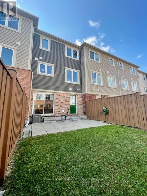 11 Signature Lane, Brampton (Northwest Brampton), Ontario  L7A 0T2 - Photo 44 - W12339088