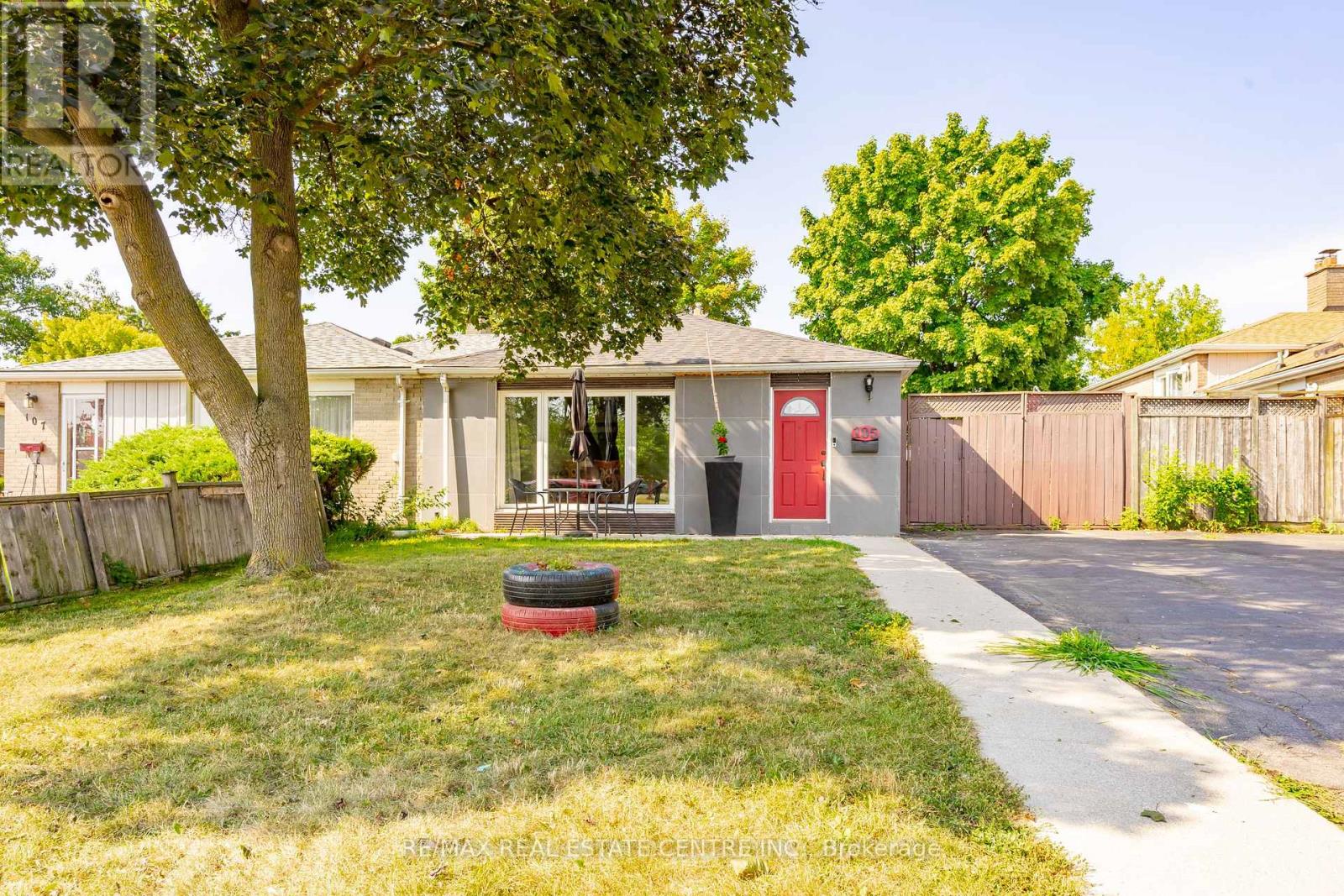 Property at 105 ALOMA CRESCENT image 2