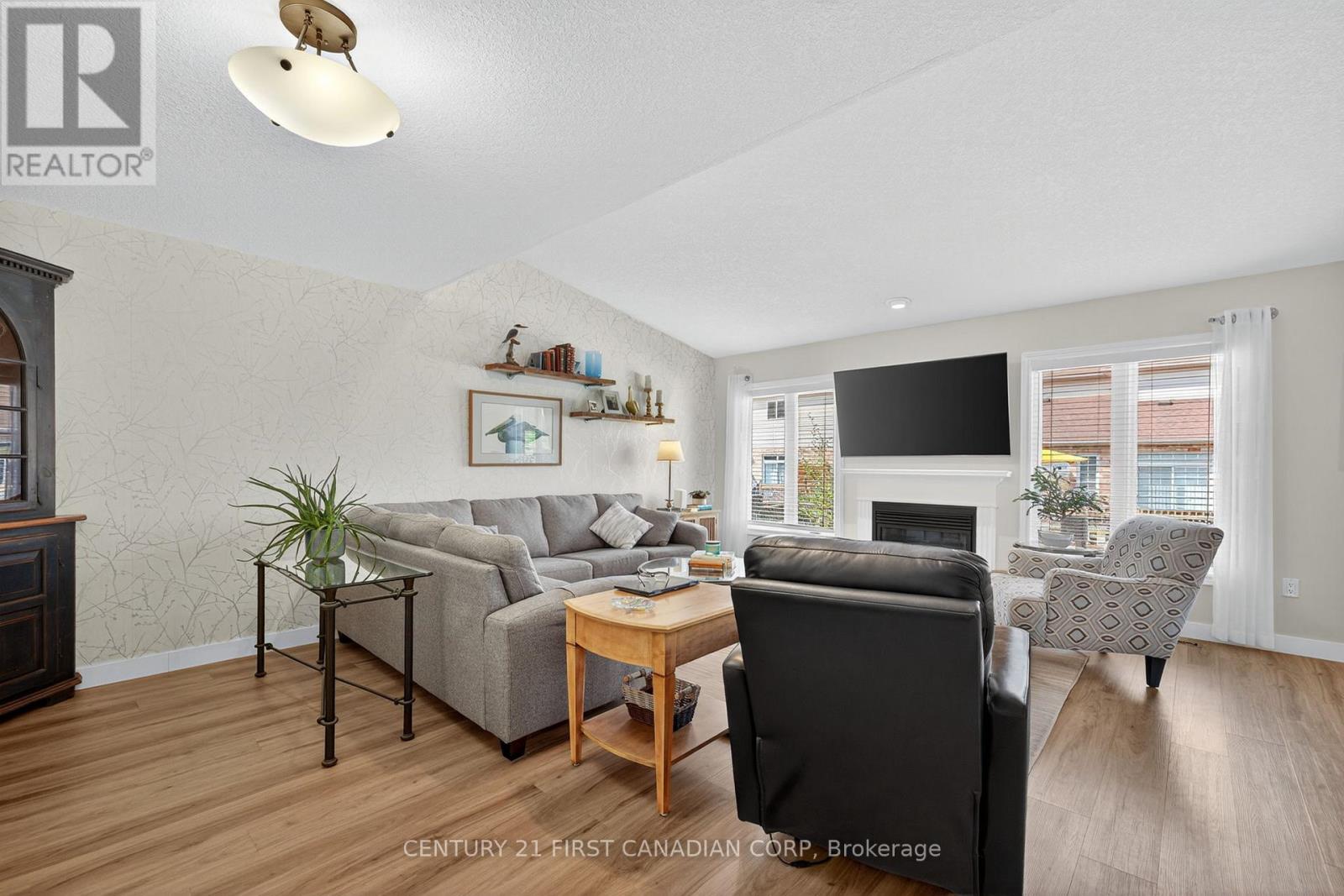 801 North Leaksdale Circle, London South, Ontario  N6M 1L9 - Photo 10 - X12339237