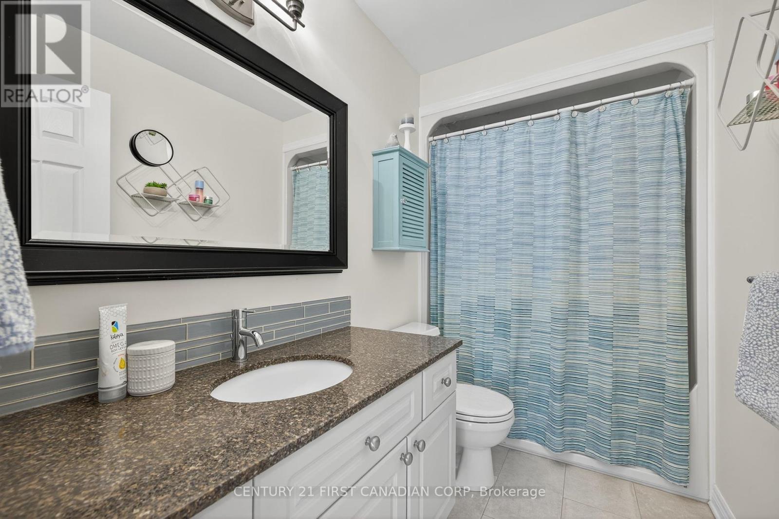 801 North Leaksdale Circle, London South, Ontario  N6M 1L9 - Photo 33 - X12339237