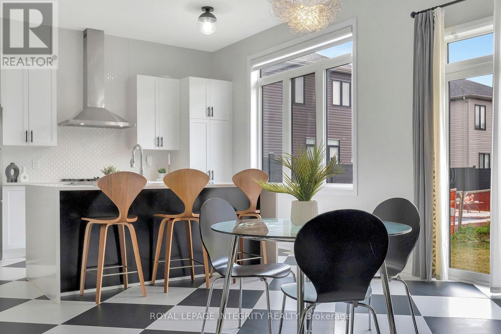 11 Ascari Road, Ottawa, Ontario  K4M 0M6 - Photo 13 - X12277531