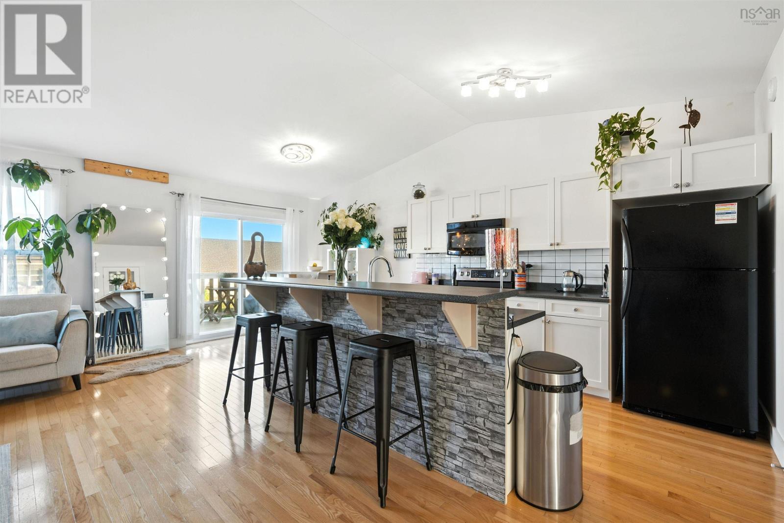 67 Sailors Trail, Unit 17, Eastern Passage, Nova Scotia  B3G 0A7 - Photo 9 - 202520019