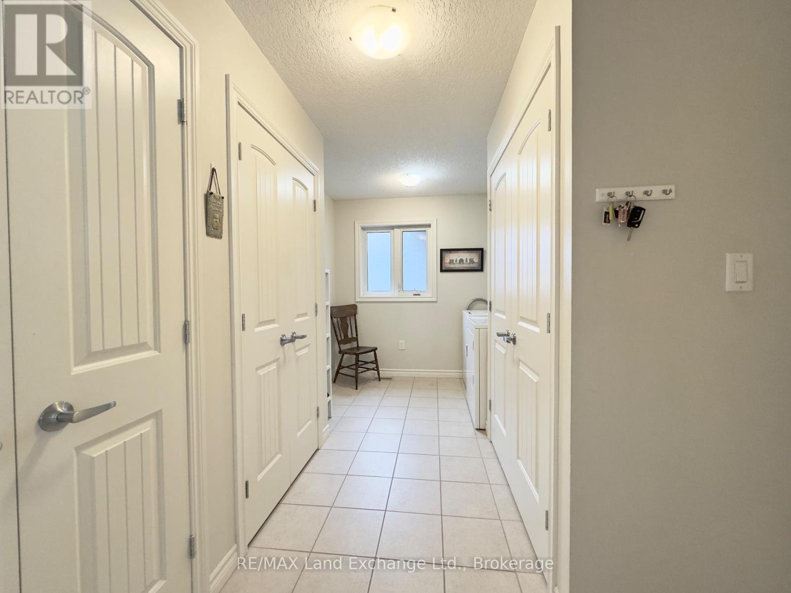 246 Stickel Street, Saugeen Shores, Ontario  N0H 2C1 - Photo 10 - X12241288