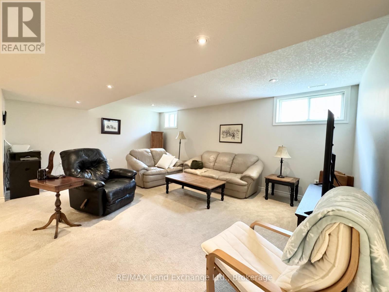 246 Stickel Street, Saugeen Shores, Ontario  N0H 2C1 - Photo 23 - X12241288
