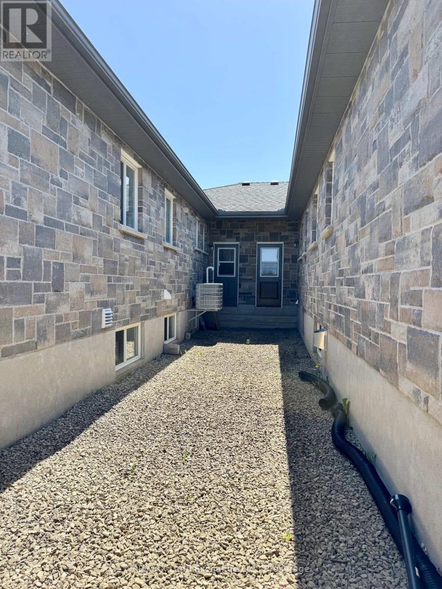 246 Stickel Street, Saugeen Shores, Ontario  N0H 2C1 - Photo 30 - X12241288