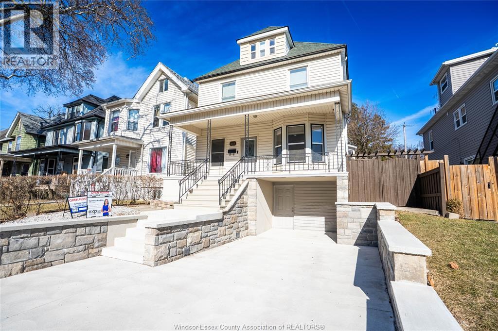 Property at 816 DOUGALL AVENUE image 3